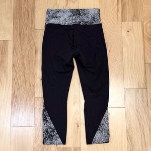 Lululemon Women’s Sweat & Repeat Crop Leggings Tights 21"